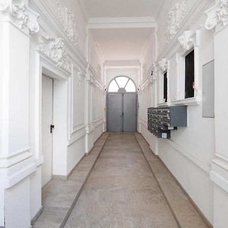 Modern City Apartment In ウィーン エクステリア 写真
